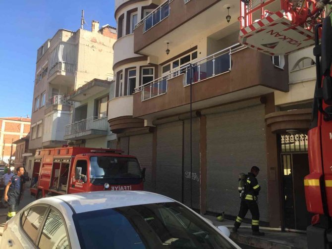 Alaşehir’de Korkutan Ev Yangını