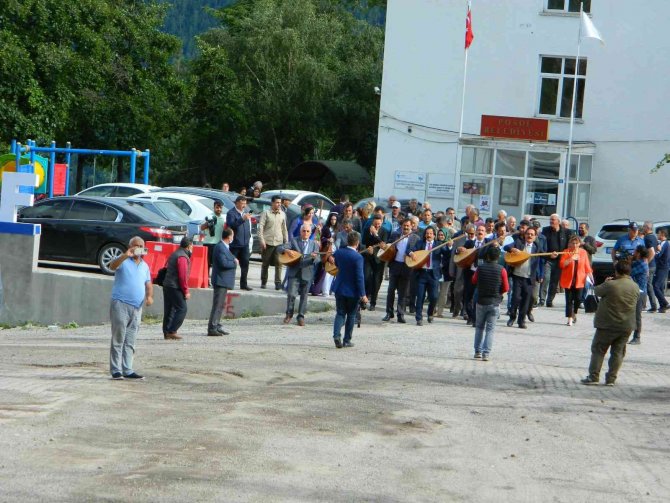 Posof 12. Âşıklar Ve Türkü Şöleni Renkli Görüntülere Sahne Oldu