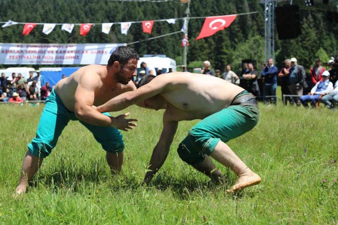 32. Çuruspil Yayla Şenlikleri Renkli Görüntülere Sahne Oldu