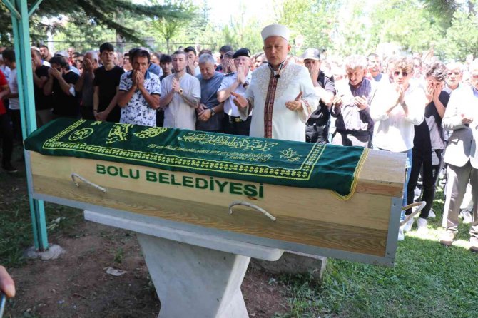Bolu’da İçme Suyundan Zehirlenen Vatandaş Son Yolcuğuna Uğurlandı