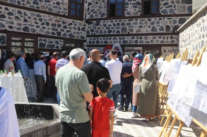 100 Binin Üzerinde Tarihi Belge, Doküman Ve Fotoğrafın Yer Aldığı ‘Erzurum Şehir Arşivi’ Açıldı