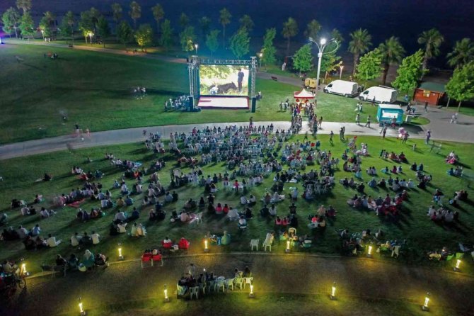 Vatandaşlar "Kocaeli’de Yaz Neşesi" İle Eğleniyor