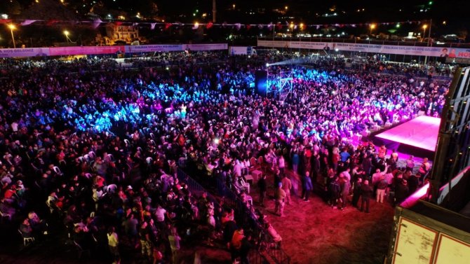 Feslikan’da Funda Arar Rüzgarı