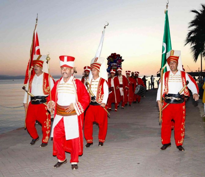 Körfez’de Mehteran Sürprizi