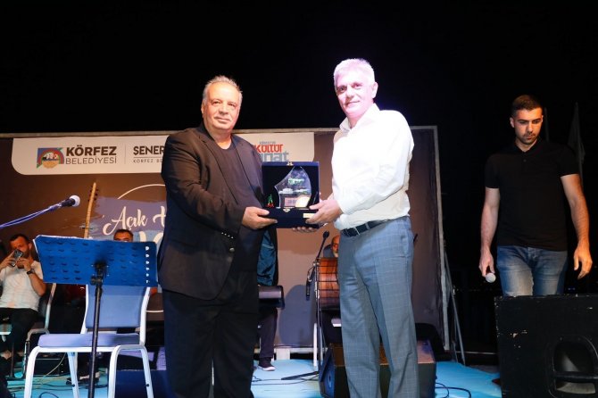 Tütünçiftlik Sahilinde Türkü Dolu Gece