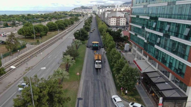 Sbb Atatürk Bulvarı’na 40 Bin Ton Asfalt Dökecek