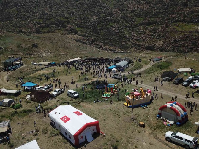 Güvenlik Güçlerinin Çalışmaları Meyvesini Vermeye Devam Ediyor: Kato Dağı’nda Festival Coşkusu