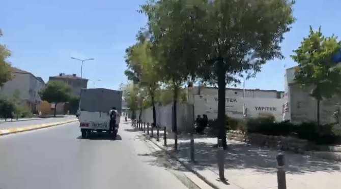 Sultanbeyli’de Patenli Gencin Tehlikeli Yolculuğu Kamerada