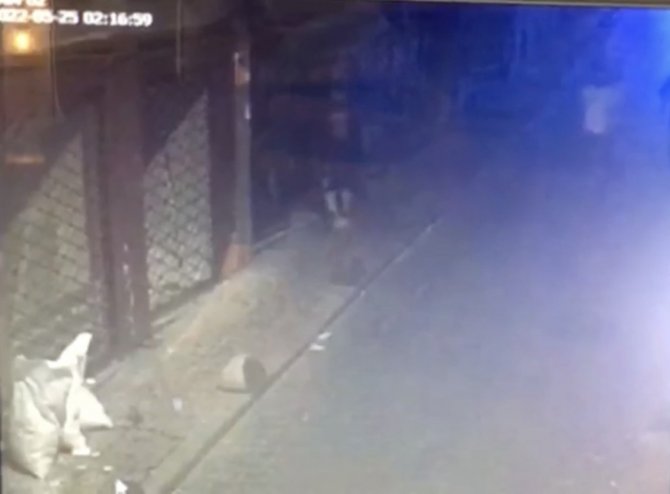 Taksim’de Biber Gazıyla Gasp Kamerada