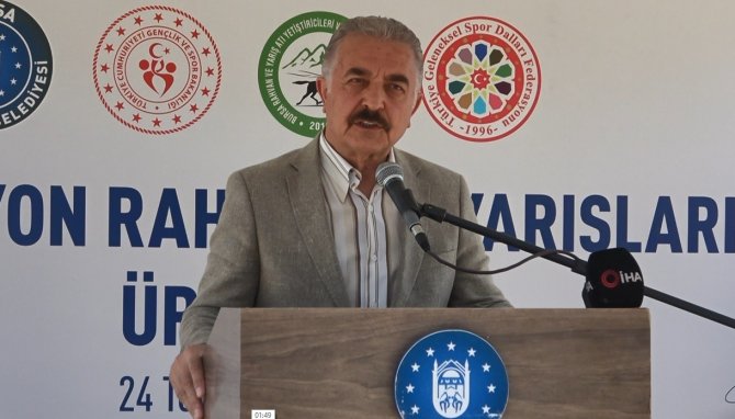 Rahvan Atları Yarışı Nefes Kesti