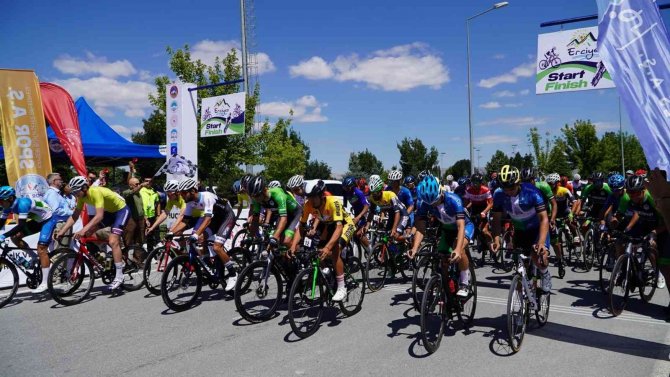 Uluslararası Yol Bisiklet Yarışları Grand Prix Erciyes Etabı Başladı