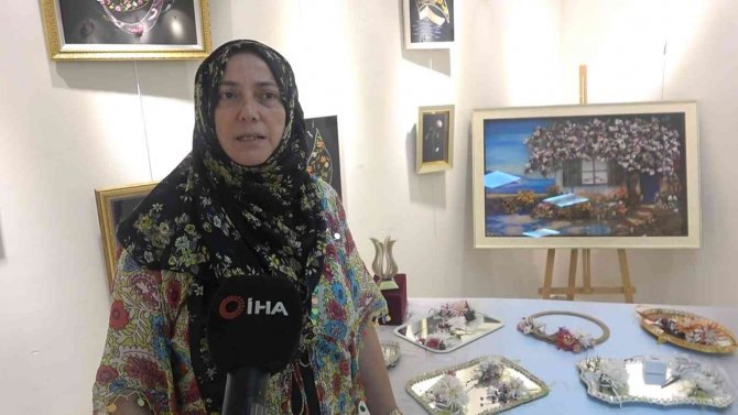 İ̇pek Koza El Ürünleri Sergisi Beğeni Topladı