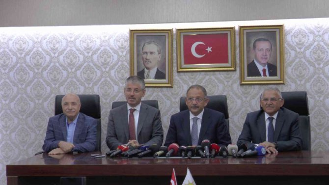 Mehmet Özhaseki: “Yalan Olan Söylemlere ‘Vız Gelir, Tırıs Gider’ Diye Cevap Veriyoruz”