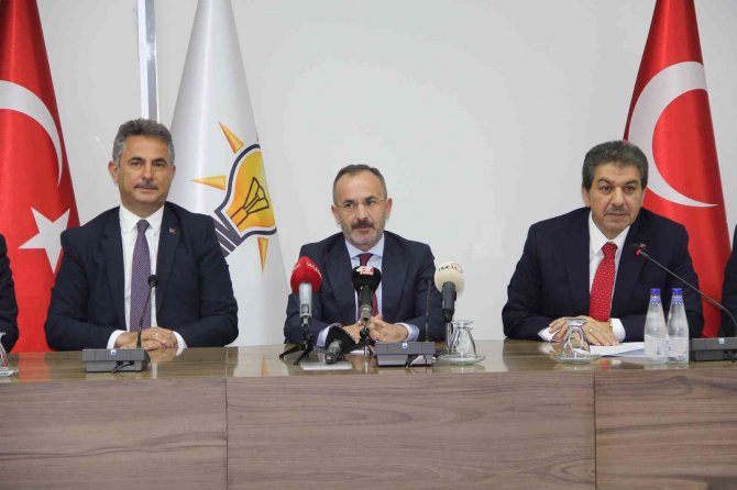 Ak Partili 11 Büyükşehir Grup Başkanvekili İ̇zmir’de Buluştu