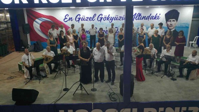 Akbüklüler Yaz Konserinde Unutulmaz Anlar Yaşadı