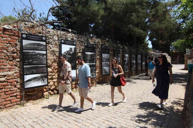 Alanya Kalesi’nde ‘Fotoğraflarla Bir Zamanlar Alanya’ Sergisi