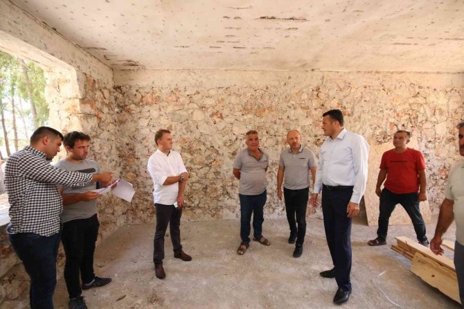 Kaş’taki Yarım Asırlık Okul Yeniden Hayat Buluyor