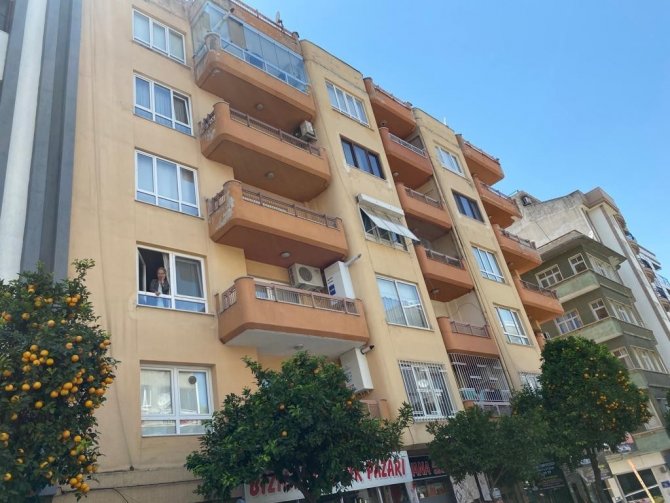 Uyuyakalan Yaşlı Kadın Ekipleri Seferber Etti