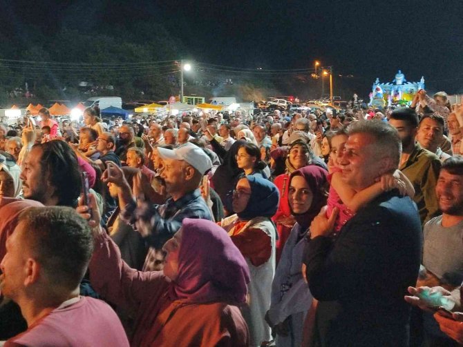Gölcük Yazlık Kadırga Şenlikleri Sona Erdi