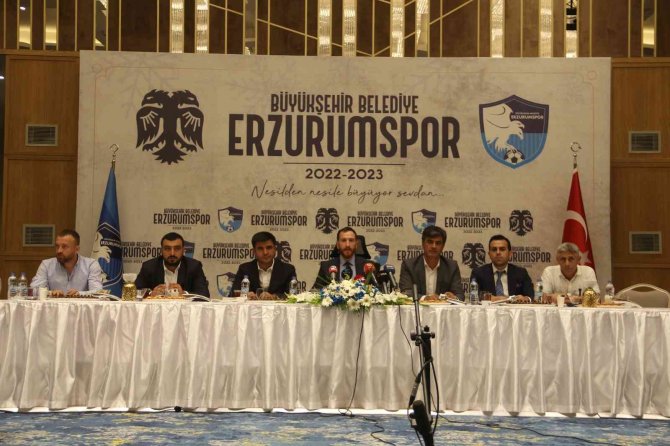 Ahmet Dal: “Sahada Attığınız Golü Hakem Vermezse, Ofsayttan Gol Yerseniz Transfer Yapmanın Anlamı Olmuyor”