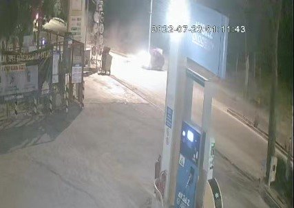 Genç Sürücüye Mezar Olan Otomobil Aydınlatma Direğine Böyle Çarptı