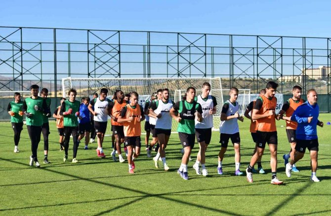 İ̇lk Kampı Tamamlanan Denizlispor, 2 Gün Tatil Yapacak