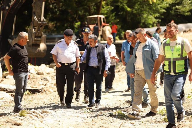 Vali Atay, Uğur Köyünde Yapılan Çalışmaları İnceledi