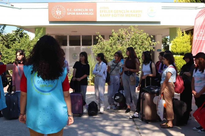 Mavi Bayraklı Efeler Gençlik Kampı, Gençlerin Yeni Adresi Oldu