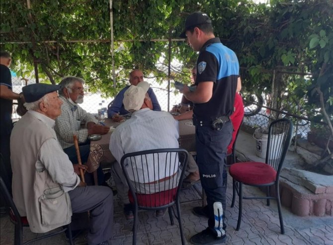 Elazığ Polisi Plajlarda Boğulmalara Karşı Vatandaşları Uyardı