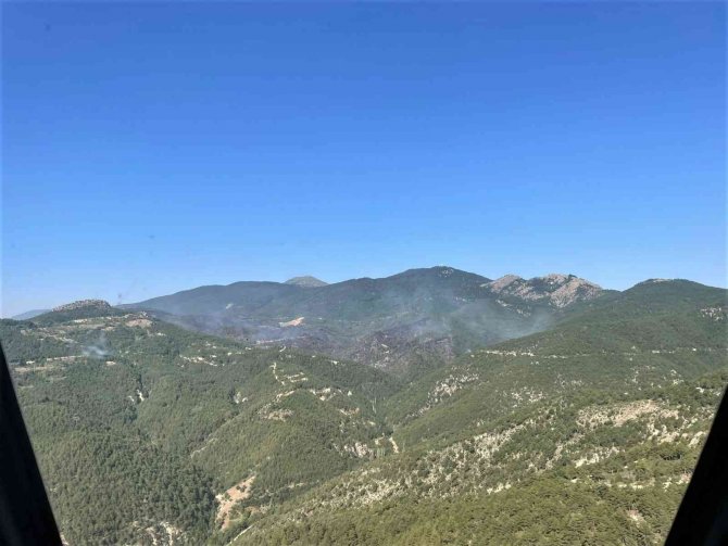 Emet’te Yanan Ormanlık Alan Havadan Görüntülendi