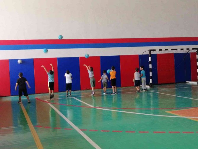 Ergene Kaymakamlığı Spor Okullarında Çalışmalar Sürüyor