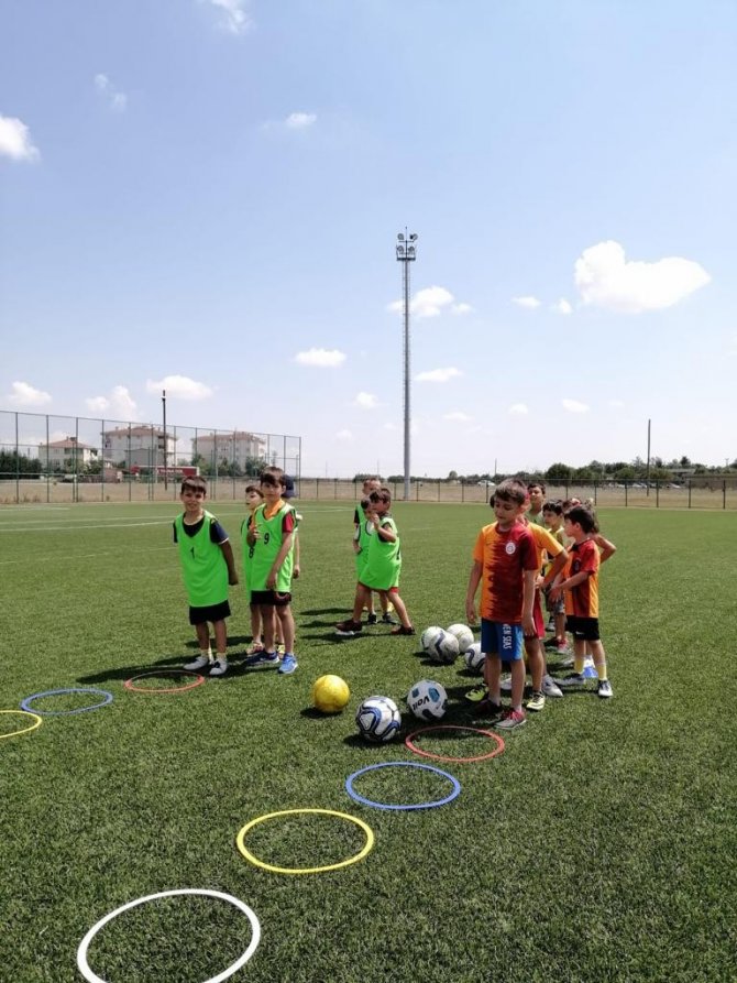 Ergene Kaymakamlığı Spor Okullarında Çalışmalar Sürüyor