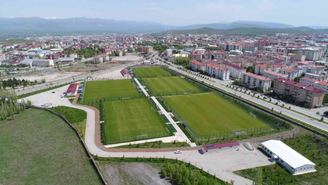 Mehmet Sekmen: “Aklımıza Hangi Spor Dalları Geliyorsa Mutlaka Yüksek İrtifalı Bir Yerde Kamp Yapması Gerekiyor”