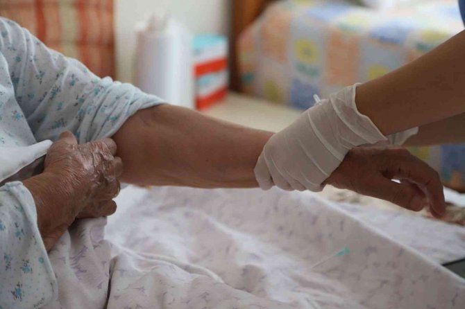 Kartal Belediyesi, ‘Evde Ücretsiz Sağlık Hizmeti’ İle Sosyal Belediyecilikte Örnek Oluyor