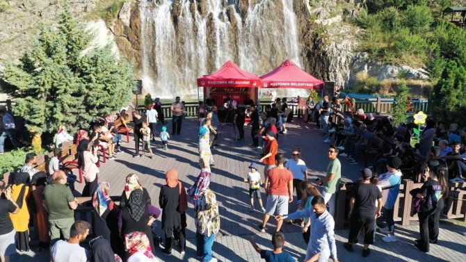 Keçiören Park Konserleriyle Coştu