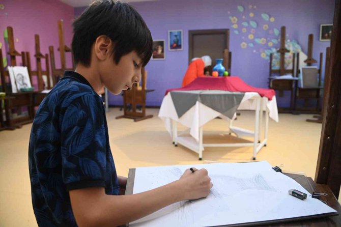 Sanat Tasarım Atölyesi Yaz Kursları Devam Ediyor