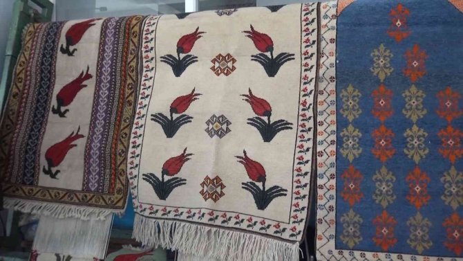 Muş’ta Kadınlar Adem Kurslarıyla Meslek Ediniyor