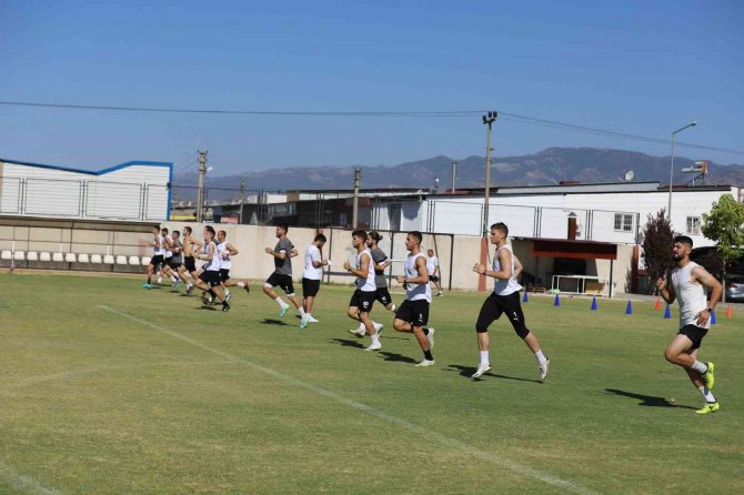 Nazilli Belediyespor Çalışmalara Yeniden Başladı