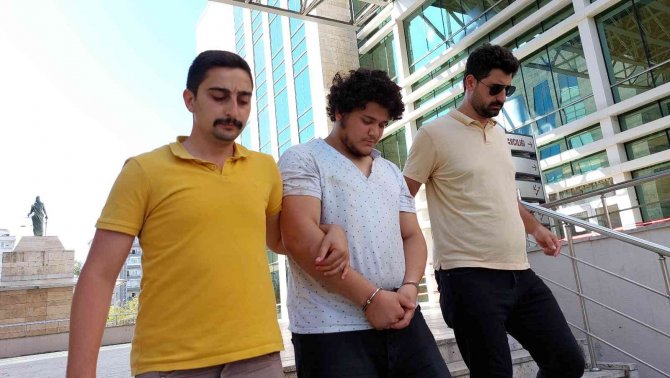 Karısını Boğmaya Çalışan Yabancı Kocadan İlginç Savunma: 