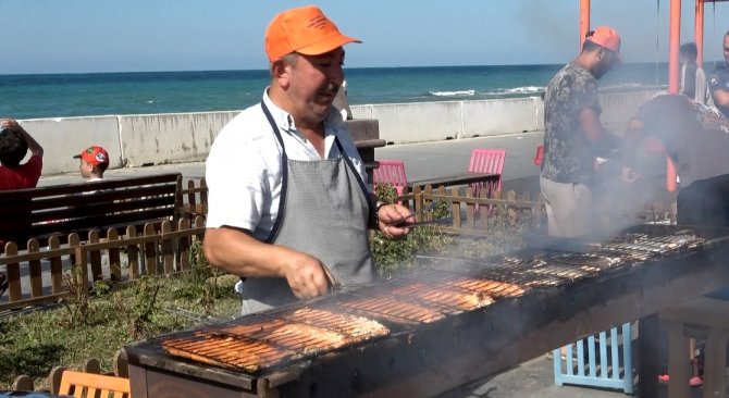 Yakakent’te Türk Somonu Şöleni