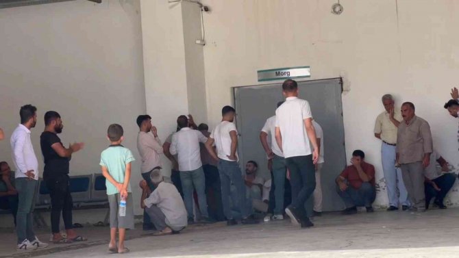 Otomobilin Çarpıp Kaçtığı Çocuk Hayatını Kaybetti