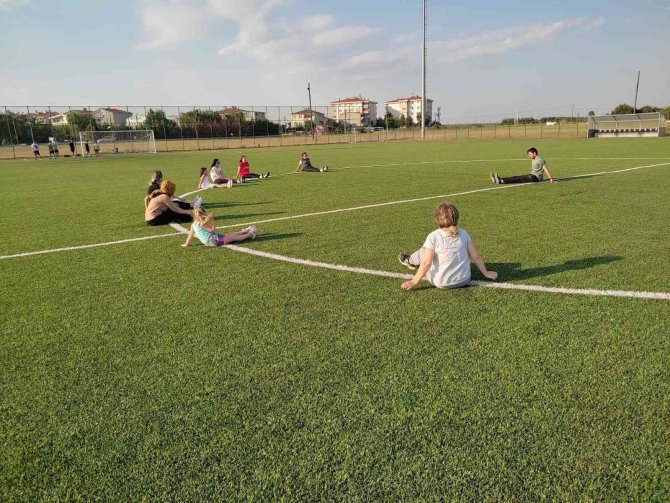 Ergeneli Gençler Koşabiliyorken Koşuyor