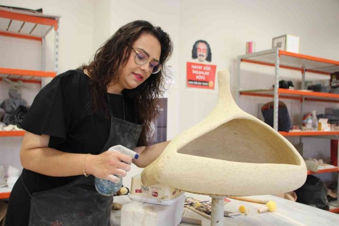 Tüp Mide Ameliyatı Oldu, Lisans Bitirme Projesi Olarak Mideleri Seçti