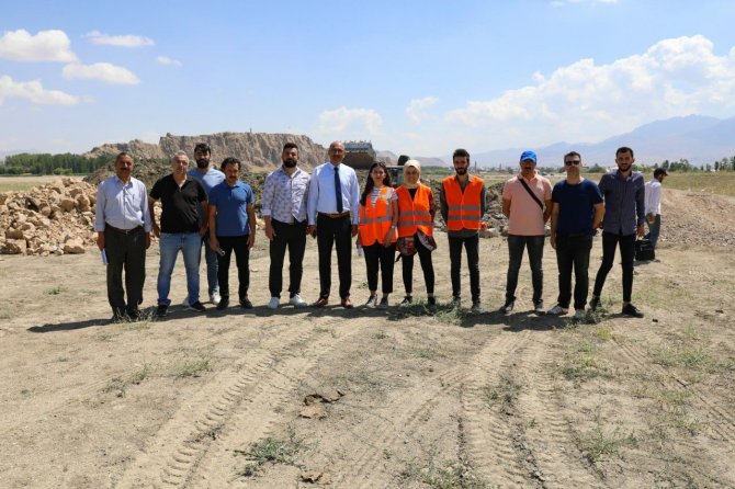 İ̇pekyolu Belediyesinin ‘Sahil Bandı’ Projesi Start Aldı