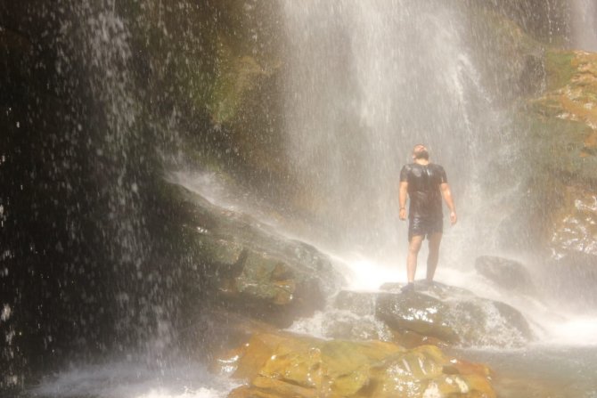 Dağcılar Kaval Şelalesi’ni Gezdi