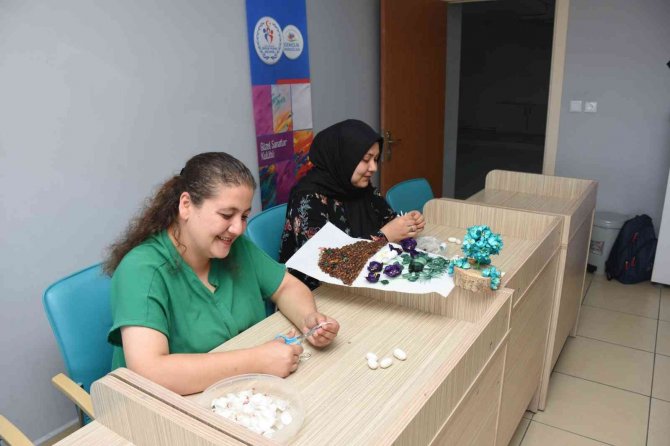 Afyonkarahisar’da ‘İpek Koza’ Kursuna Yoğun İlgi