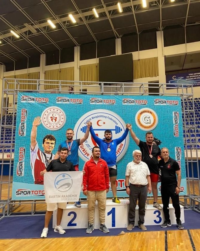 Barü’lü Sporculardan Halter Şampiyonasında 6 Madalya