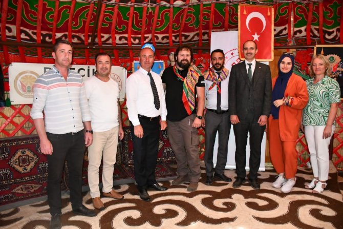 Bilal Erdoğan Bilecik Oba Çadırını Ziyaret Etti