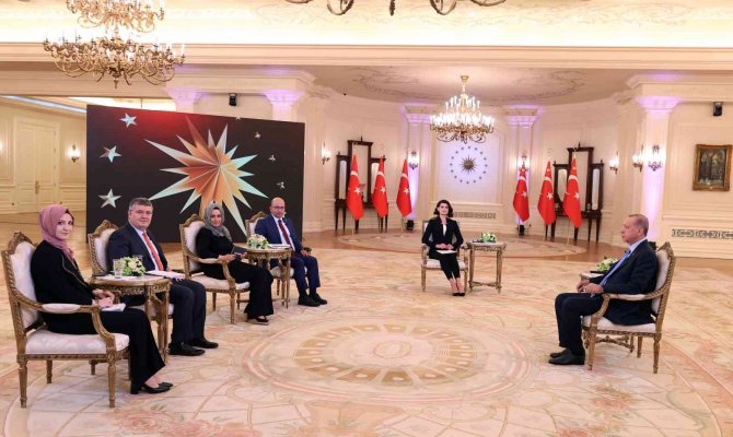 Cumhurbaşkanı Erdoğan: "Herkesten Attıkları İmzalara Sahip Çıkmalarını Bekliyoruz"