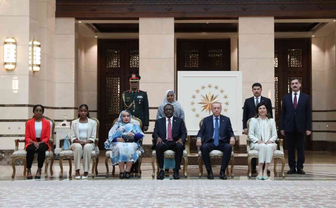 Sudan Büyükelçisi Eltayeb, Cumhurbaşkanı Erdoğan’a Güven Mektubu Sundu